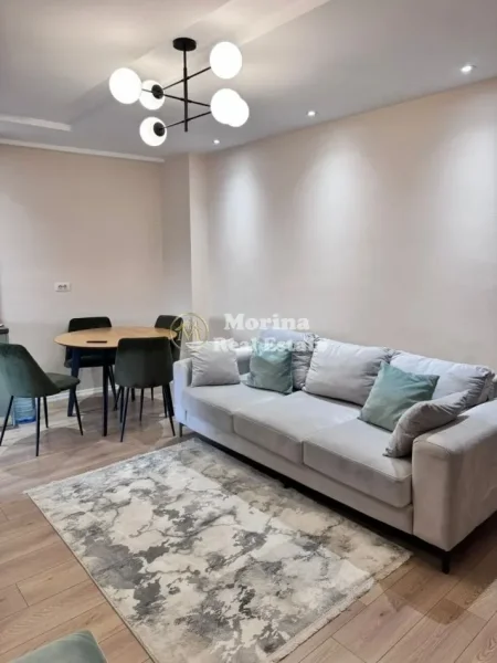 Tirane, jepet me qera apartament 1+1 Kati 3, 62 m² 500 € (Kodra e Diellit)