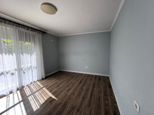 Tirane, shitet apartament 2+1 Kati 2, 71 m² 128.000 € (oxhaku)