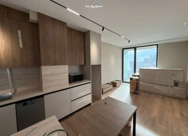 Tirane, jepet me qera apartament 2+1+Ballkon Kati 9, 104 m² 1.400 € (Gold Tower)