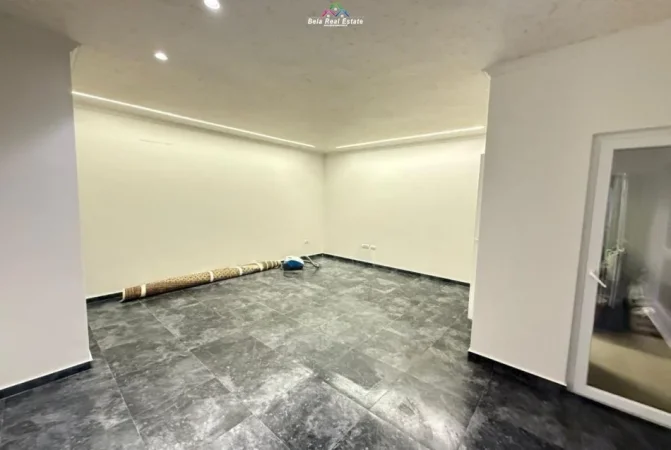 Tirane, jepet me qera apartament 2+1+Ballkon Kati 6, 105 m² 800 € (zogu i zi)