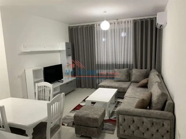 Tirane, jepet me qera apartament 2+1+Ballkon Kati 7, 100 m² 720 € (Don Bosko)