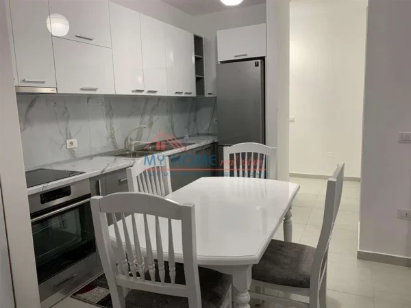 Tirane, jepet me qera apartament 2+1+Ballkon Kati 7, 100 m² 720 € (Don Bosko)