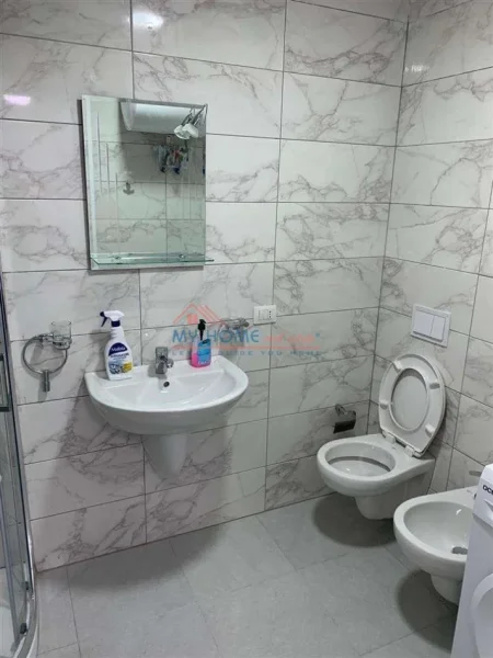 Tirane, jepet me qera apartament 2+1+Ballkon Kati 7, 100 m² 720 € (Don Bosko)