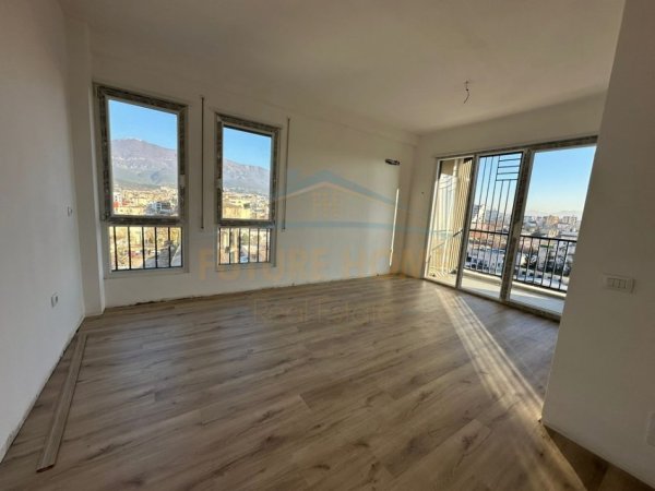 Tirane, shitet apartament 2+1 Kati 7, 82 m² 123.000 € (Rruga 5 Maji)