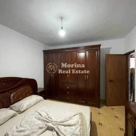 Tirane, jepet me qera apartament 2+1 Kati 4, 90 m² 550 € (Libri Universitar)