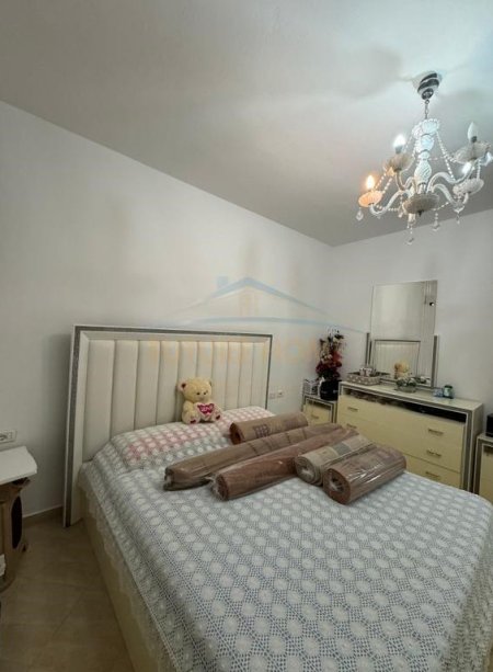 Tirane, jepet me qera apartament 2+1 Kati 1, 90 m² 500 € (Fresk)