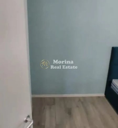 Tirane, jepet me qera apartament 2+1+Ballkon Kati 2, 90 m² 600 € (Ali Demi)