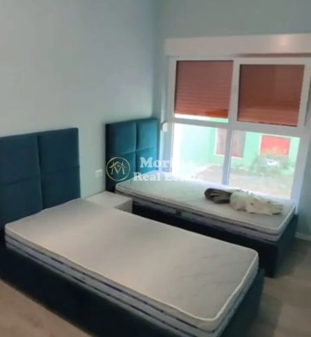 Tirane, jepet me qera apartament 2+1+Ballkon Kati 2, 90 m² 600 € (Ali Demi)