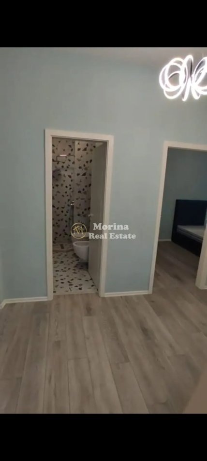 Tirane, jepet me qera apartament 2+1+Ballkon Kati 2, 90 m² 600 € (Ali Demi)