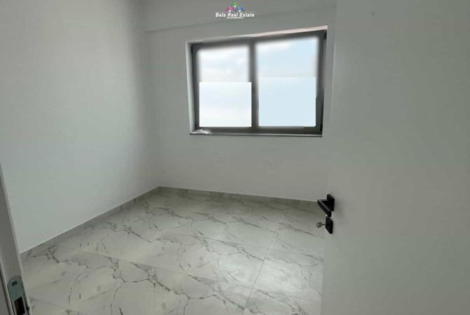 Tirane, shes apartament 2+1+Ballkon Kati 8, 102 m² 225.000 € (Rruga e Dafinave)