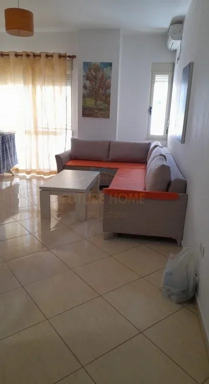 Shkembi Kavajes, shitet apartament 1+1 Kati 4, 70 m² 150.000 € 