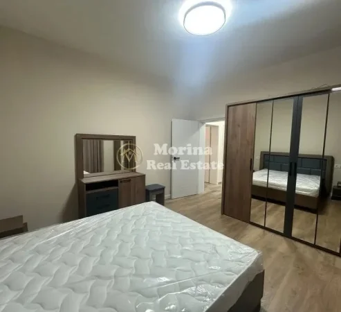 Tirane, jepet me qera Vile 2+1 Kati 2, 120 m² 500 € (Sauk)