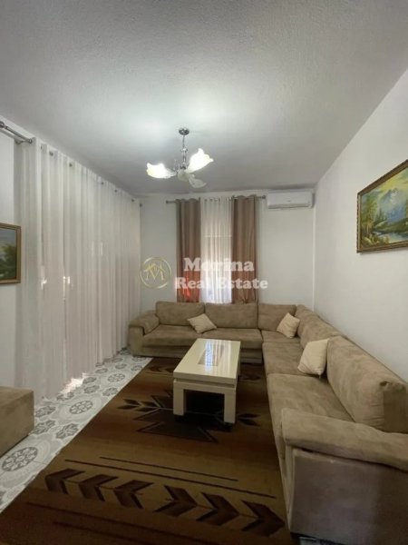 Tirane, jepet me qera shtepi 3+1 Kati 1, 80 m² 350 € (Autostrada Tirane-Durres)
