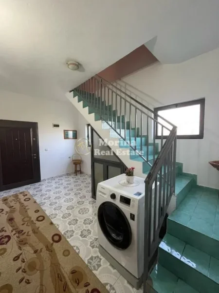 Tirane, jepet me qera shtepi 3+1 Kati 1, 80 m² 450 € (Autostrada Tirane-Durres)