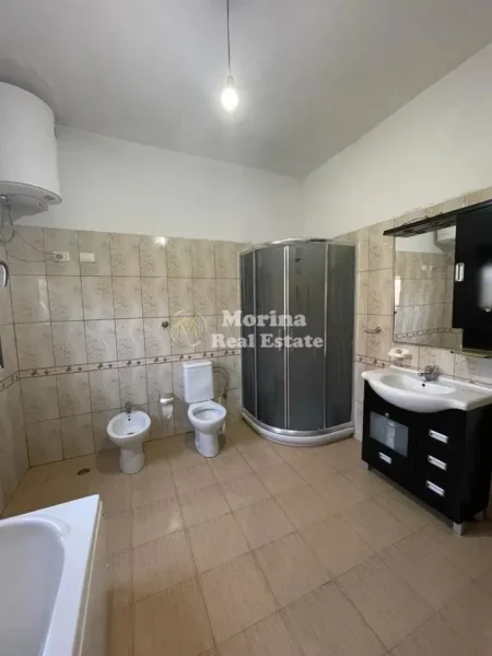 Tirane, jepet me qera shtepi 3+1 Kati 1, 80 m² 450 € (Autostrada Tirane-Durres)