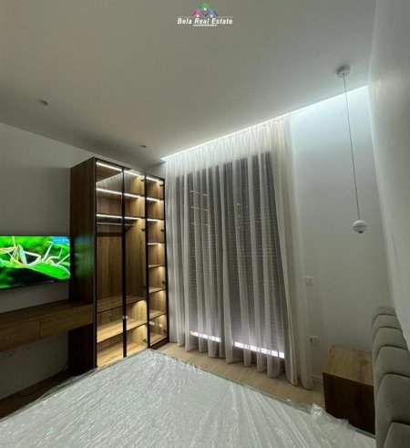 Tirane, jepet me qera apartament 2+1+Ballkon Kati 6, 114 m² 1.500 € (Rruga e Kavajes)