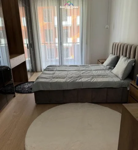 Tirane, jepet me qera apartament 2+1+Ballkon Kati 6, 114 m² 1.500 € (Rruga e Kavajes)