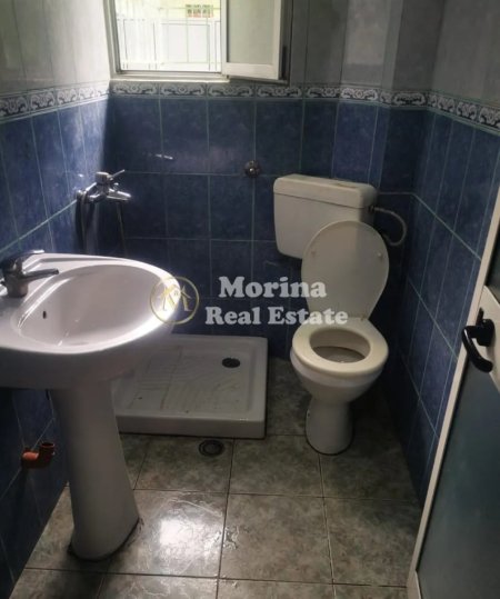 Tirane, jepet me qera shtepi 1+1 Kati 1, 55 m² 350 € (Stacioni i Trenit)