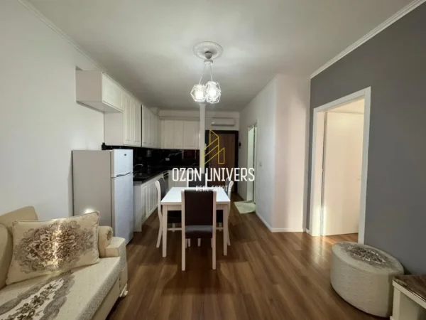 Tirane, jepet me qera apartament 1+1+Ballkon Kati 5, 56 m² 450 € (Green City Residence, Astir!)