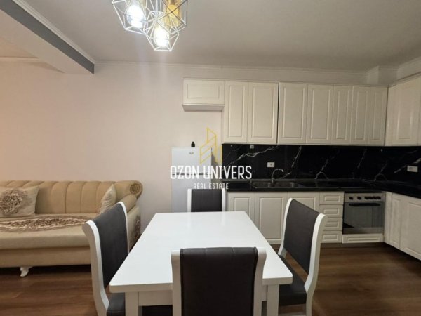 Tirane, jepet me qera apartament 1+1+Ballkon Kati 5, 56 m² 450 € (Green City Residence, Astir!)