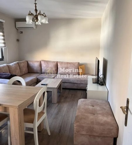 Tirane, jepet me qera apartament 1+1 Kati 5, 65 m² 600 € (21 Dhjetori)