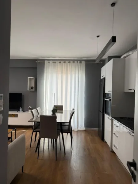 Tirane, jepet me qera apartament 2+1 Kati 6, 85 m² 750 € (jordan misja)
