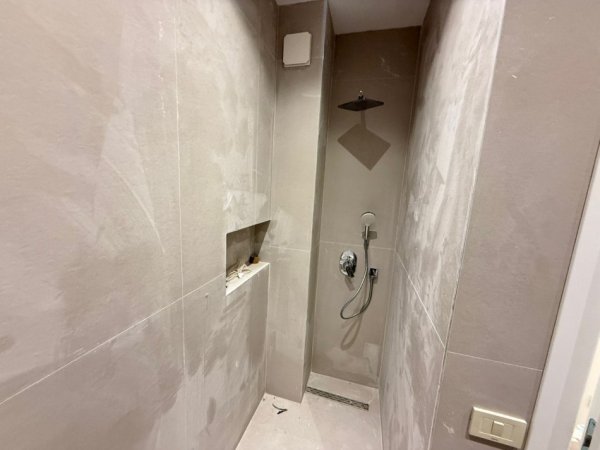 Tirane, jepet me qera apartament 2+1 Kati 9, 104 m² 1.400 € (Rruga Mine Peza)