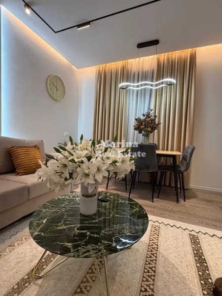 Tirane, jepet me qera apartament 1+1 Kati 2, 75 m² 620 € (Bulevardi i Ri)