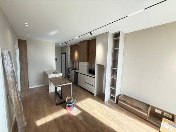 Tirane, jepet me qera apartament 2+1 Kati 9, 104 m² 1.400 € (Rruga Mine Peza)