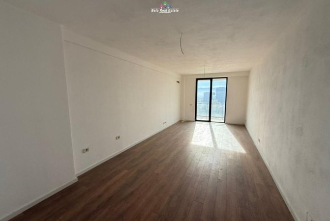 Tirane, jepet me qera zyre Kati 13, 152 m² 1.200 € (Rruga Mine Peza)