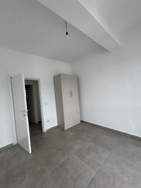 Tirane, jepet me qera apartament 2+1+Ballkon Kati 6, 90 m² 430 € (rruga 5 maj , pallatet e bashkise)