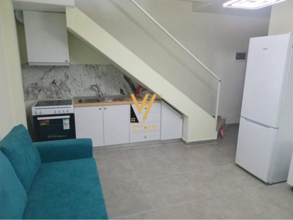 Tirane, jepet me qera apartament Dublex Kati 1, 70 m² 400 € (SELITE)