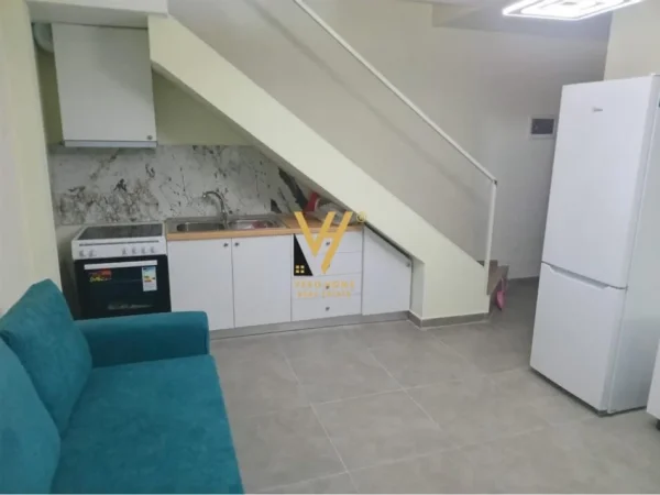 Tirane, jepet me qera apartament Dublex Kati 1, 70 m² 400 € (SELITE)