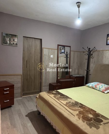 Tirane, jepet me qera Vile 1+1 Kati 2, 55 m² 400 € (Rruga Myslym Shyri)