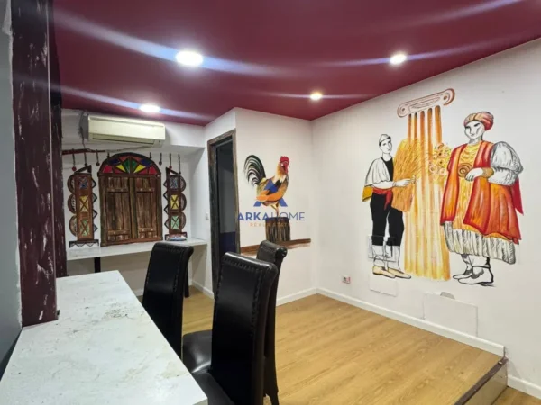 Tirane, jepet me qera ambjent biznesi Kati 0, 150 m² 1.600 € 