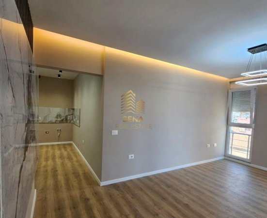Tirane, shitet apartament 2+1+Ballkon Kati 4, 79 m² 195.000 € (Pazari i ri, prane Optika Roma)
