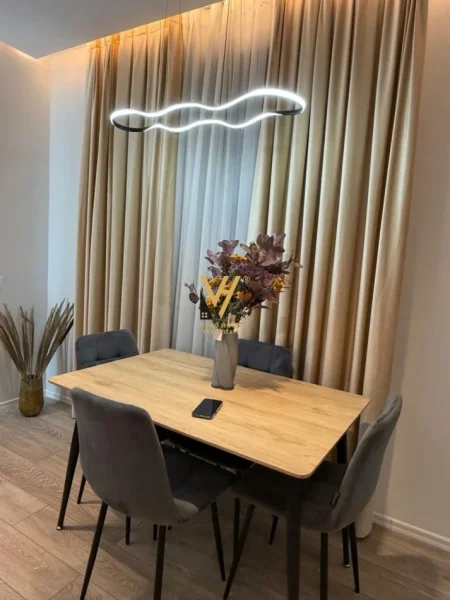 Tirane, jepet me qera apartament 1+1+Ballkon Kati 4, 75 m² 620 € (BULEVARDI I RI)