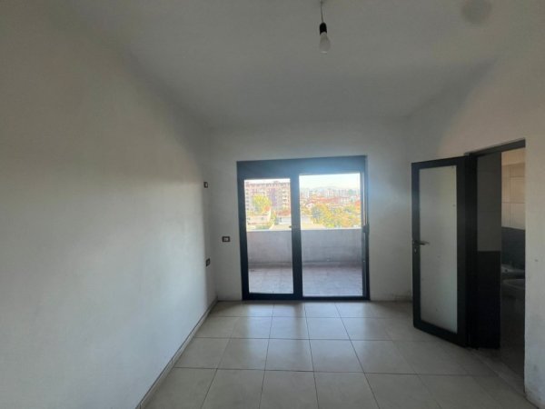 Tirane, shitet apartament 1+1 Kati 5, 61 m² 85.000 € (Casa Italia)