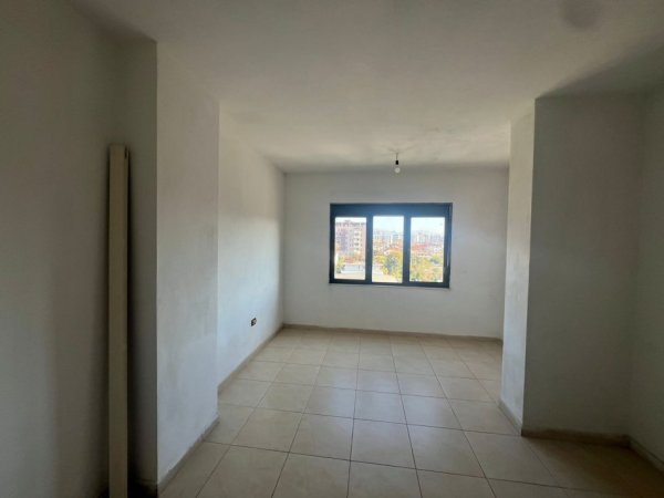 Tirane, shitet apartament 1+1 Kati 5, 61 m² 85.000 € (Casa Italia)