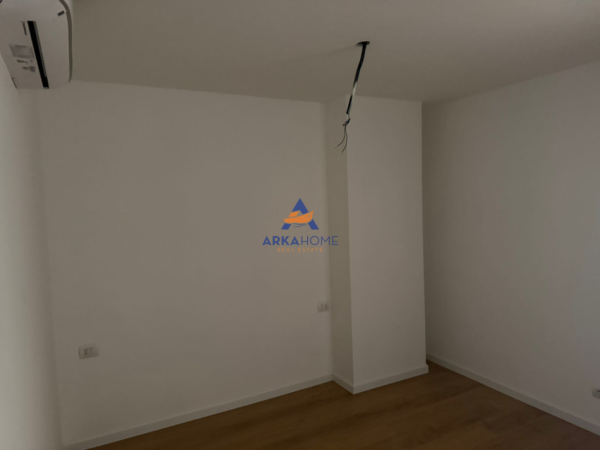 Tirane, jepet me qera apartament 1+1+Ballkon Kati 2, 48 m² 728 € 