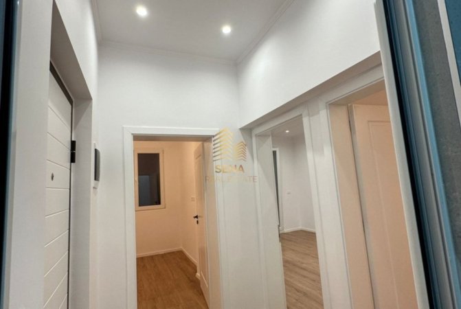 Tirane, shitet apartament 2+1+Ballkon Kati 4, 73 m² 168.000 € (Qender, Rruga Mine Peza)