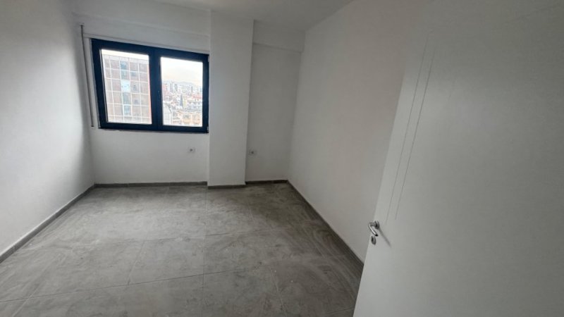 Tirane, shes apartament 2+1+Ballkon Kati 4, 129 m² 207.000 € (Oasis Residence)