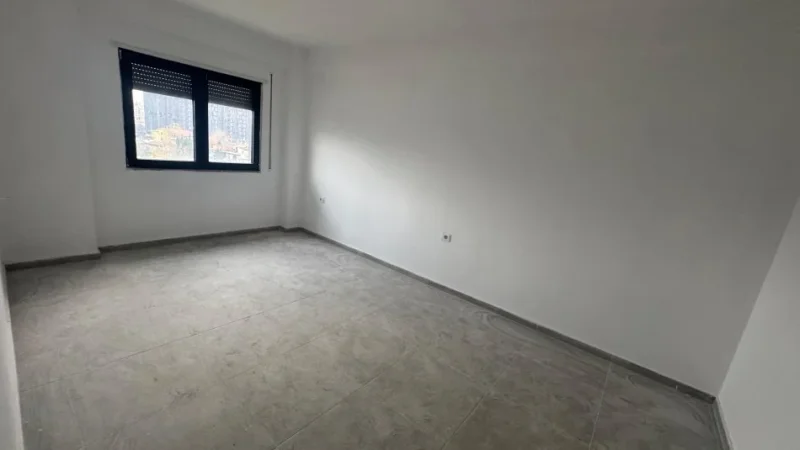 Tirane, shes apartament 2+1+Ballkon Kati 4, 129 m²  (Oasis Residence)