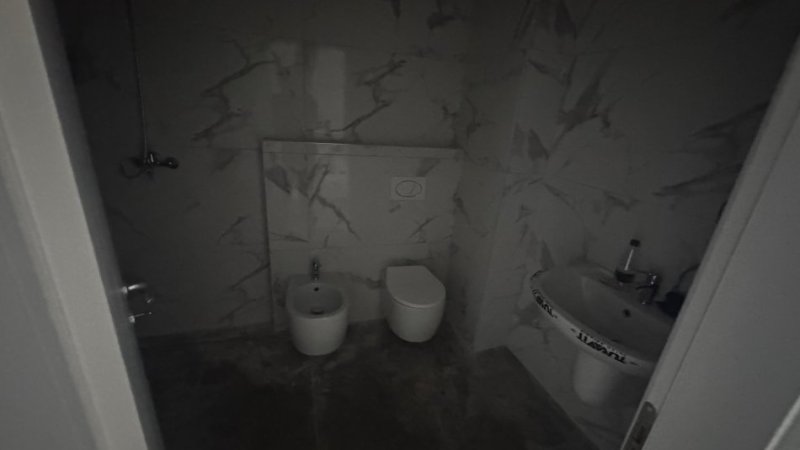 Tirane, shes apartament 2+1+Ballkon Kati 4, 129 m² 207.000 € (Oasis Residence)