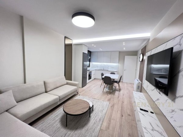 Tirane, jepet me qera apartament 1+1+Ballkon Kati 3, 77 m² 1.000 € (rruga e barrikadave)
