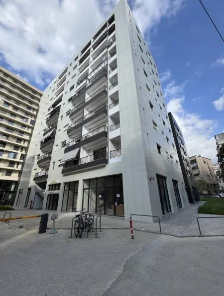 Tirane, jepet me qera zyre , 110 m² 900 € (Rruga e Durrësit)