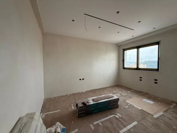 Tirane, jepet me qera zyre , 110 m² 900 € (Rruga e Durrësit)