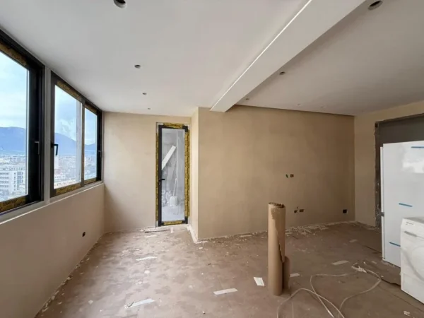 Tirane, jepet me qera zyre , 110 m² 900 € (Rruga e Durrësit)