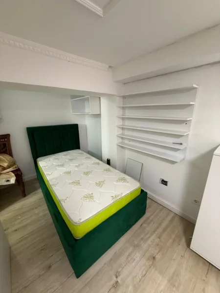 Tirane, jepet me qera apartament duplex 1+1 Kati 0, 40 m² 500 € 