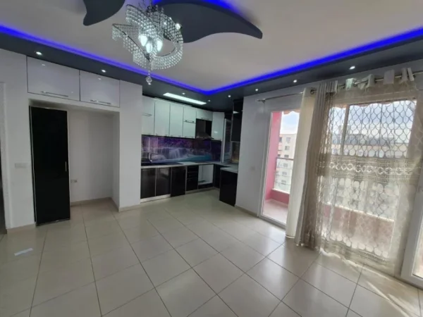 Tirane, shitet apartament 2+1 Kati 8, 89 m² 135.000 € 